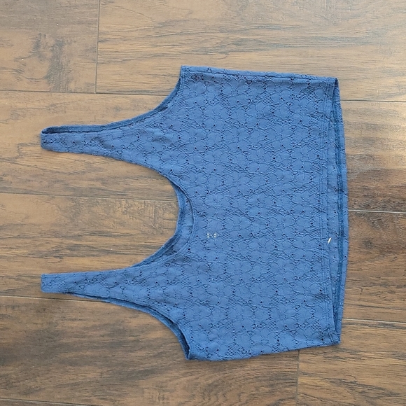 Lace top Hollister size XL - Picture 3 of 5